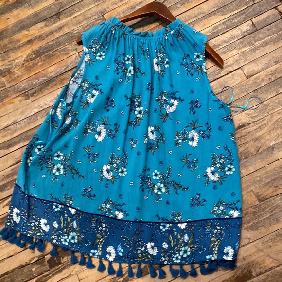 JohnPaul Richard ruffled neck tank - Picture 3 of 3